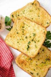 Air Fryer Texas Toast Garlic Bread - Soulfully Made