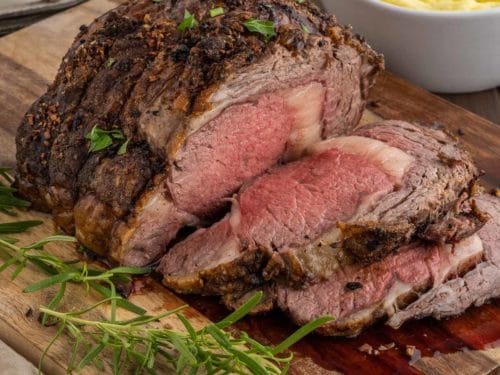 https://www.soulfullymade.com/wp-content/uploads/2022/12/prime-rib-recipe-featured-500x375.jpg