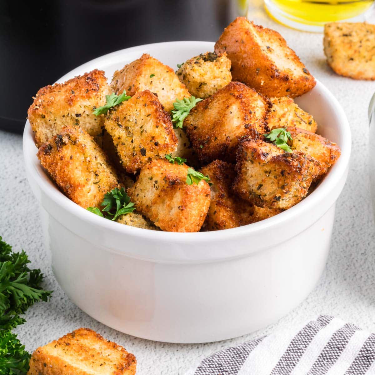 Homemade Croutons Recipe (Oven, Stovetop, Air Fryer)